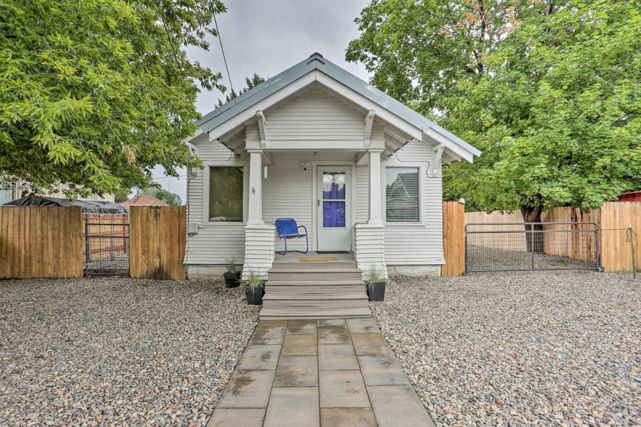 Pet-Friendly Baker City Escape With Private Yard! Bagian luar foto