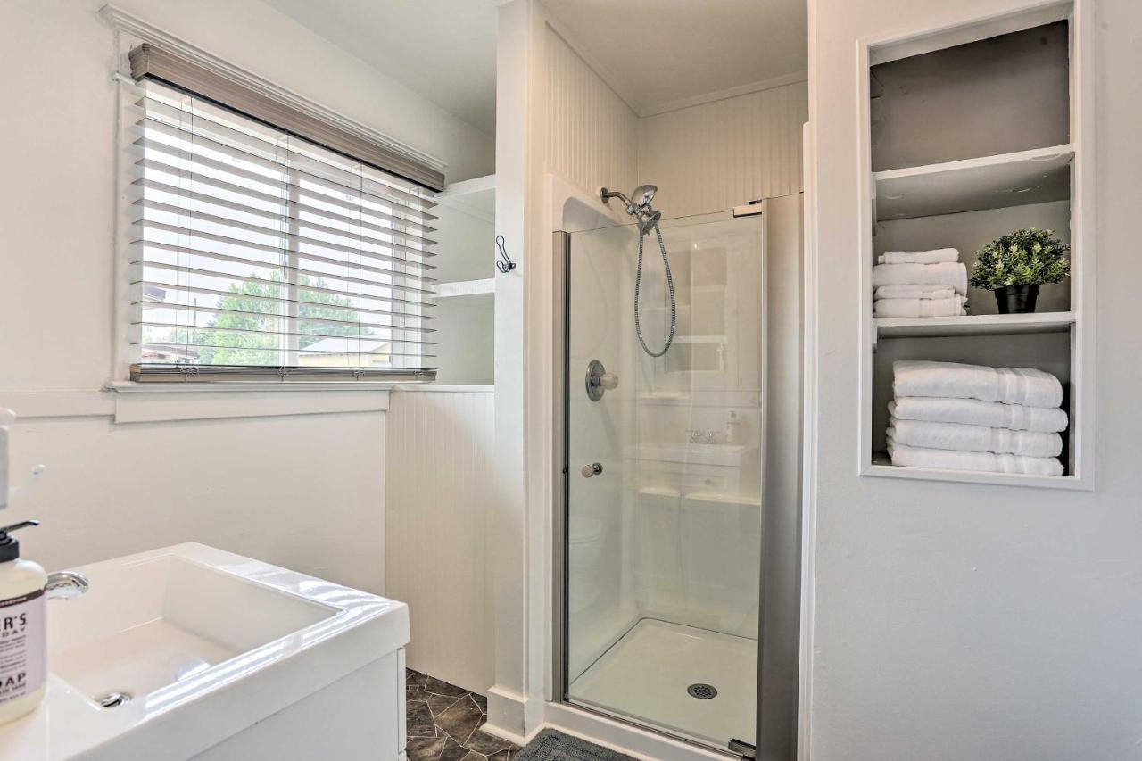 Pet-Friendly Baker City Escape With Private Yard! Bagian luar foto