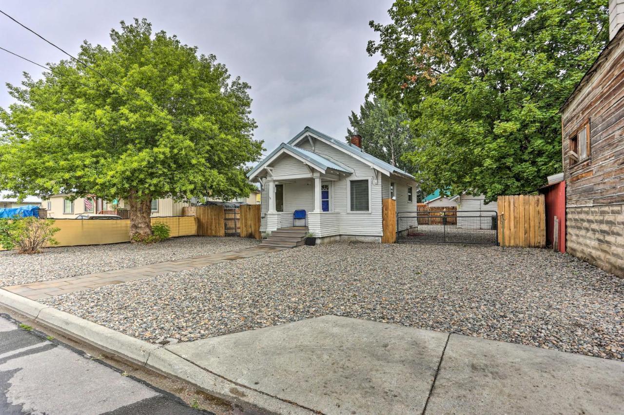 Pet-Friendly Baker City Escape With Private Yard! Bagian luar foto